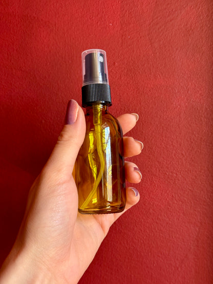 OLIVE GLASS SPRAY BOTTLE (RDT)