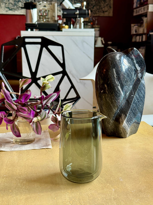 DOUBLE-WALLED GLASS CARAFE